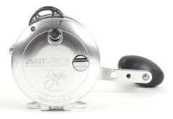 Avet HXJ 5/2 MC Raptor Two-Speed Lever Drag Casting Reel Silver LH -BKK Fishing Gear Shop avet hxj 52 mc raptor two speed lever drag casting reel silver 91639.1650775717